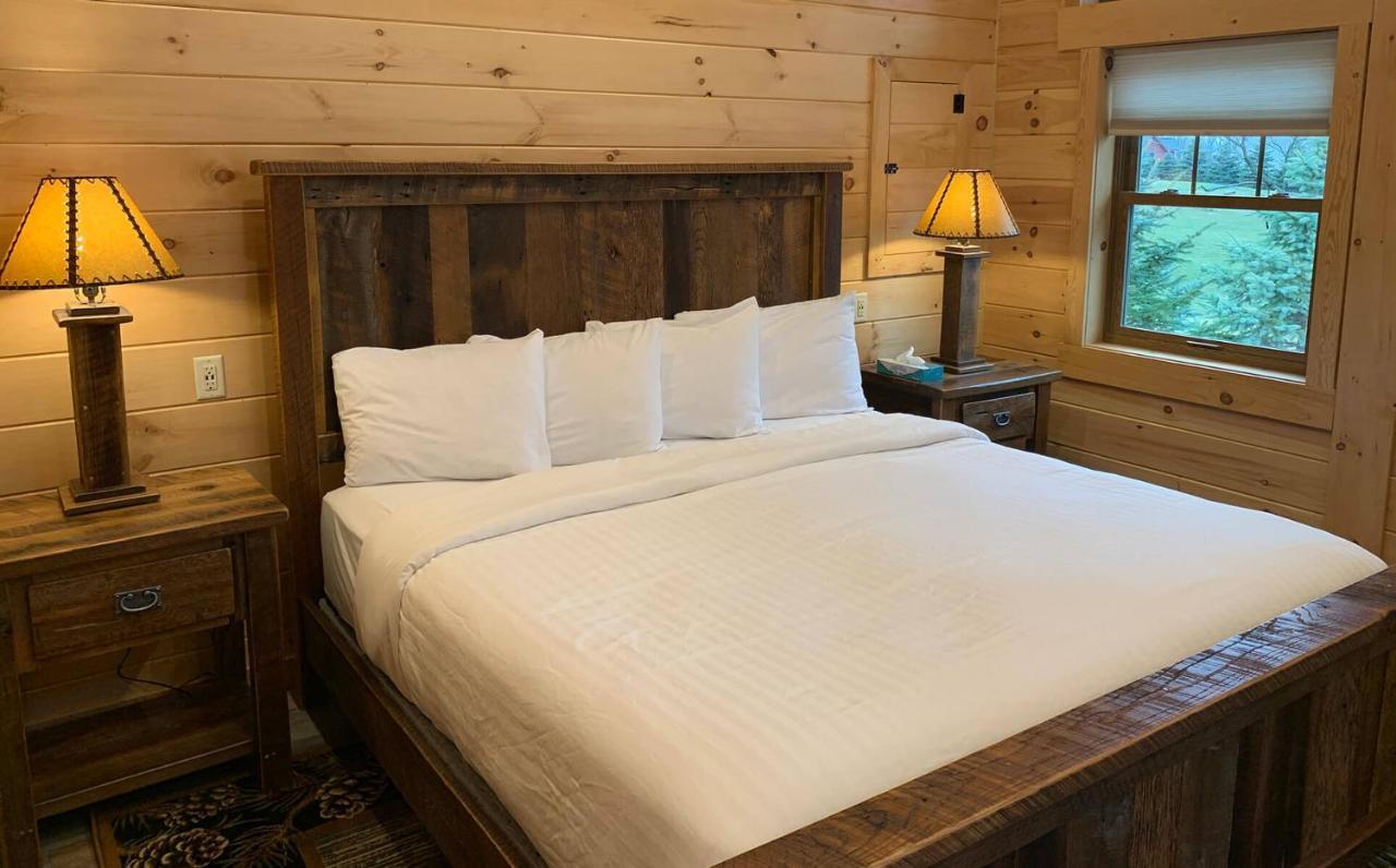 Briarwood Cabin By Amish Country Lodging 柏林 外观 照片
