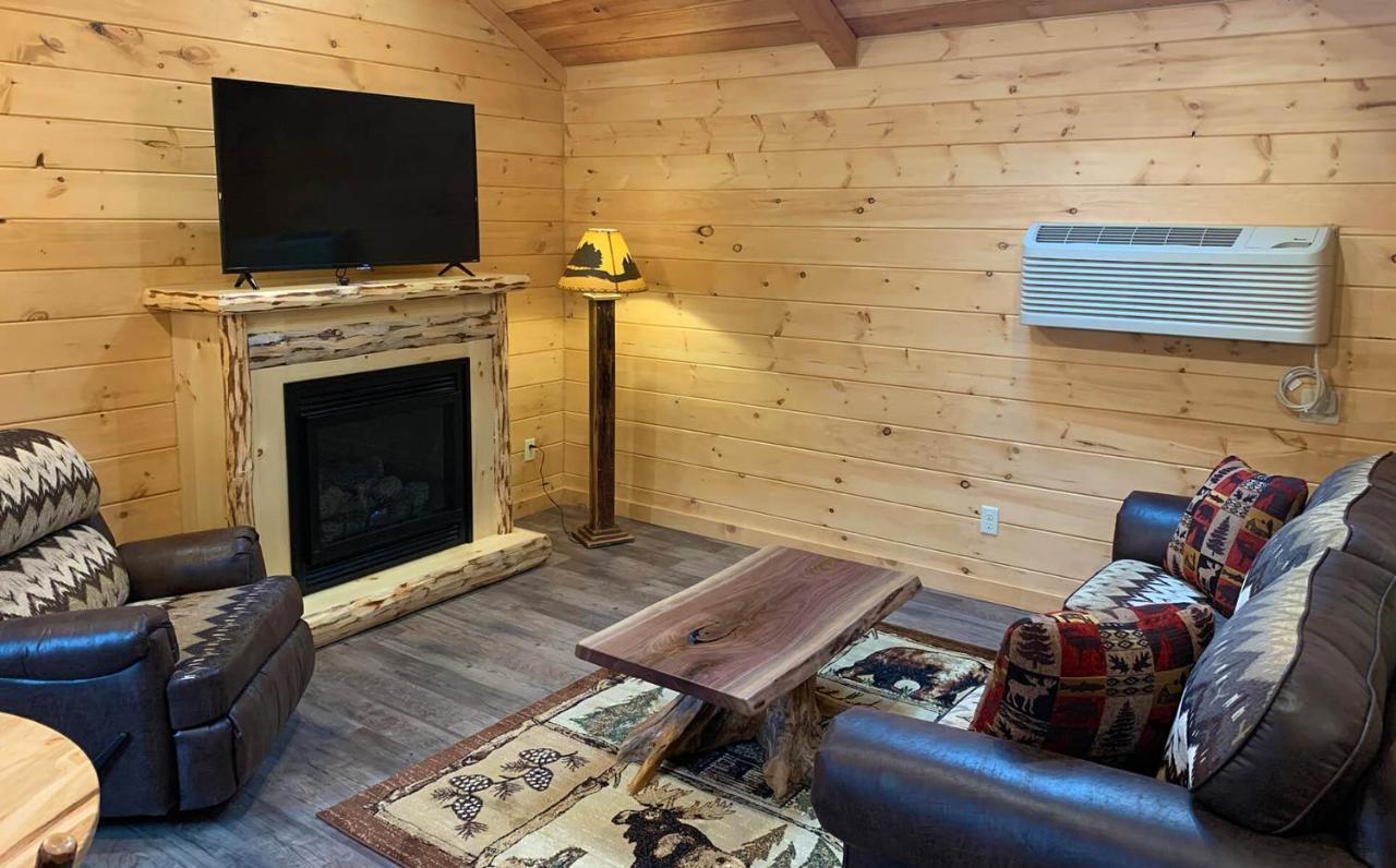 Briarwood Cabin By Amish Country Lodging 柏林 外观 照片